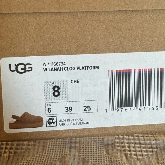UGG LANAH CLOG PLATFORM
BNIB WOMANS SIZE 8 - Picture 6 of 9